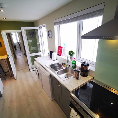 ベルファスト 4Br Modern Botanic Houseヴィラ エクステリア 写真